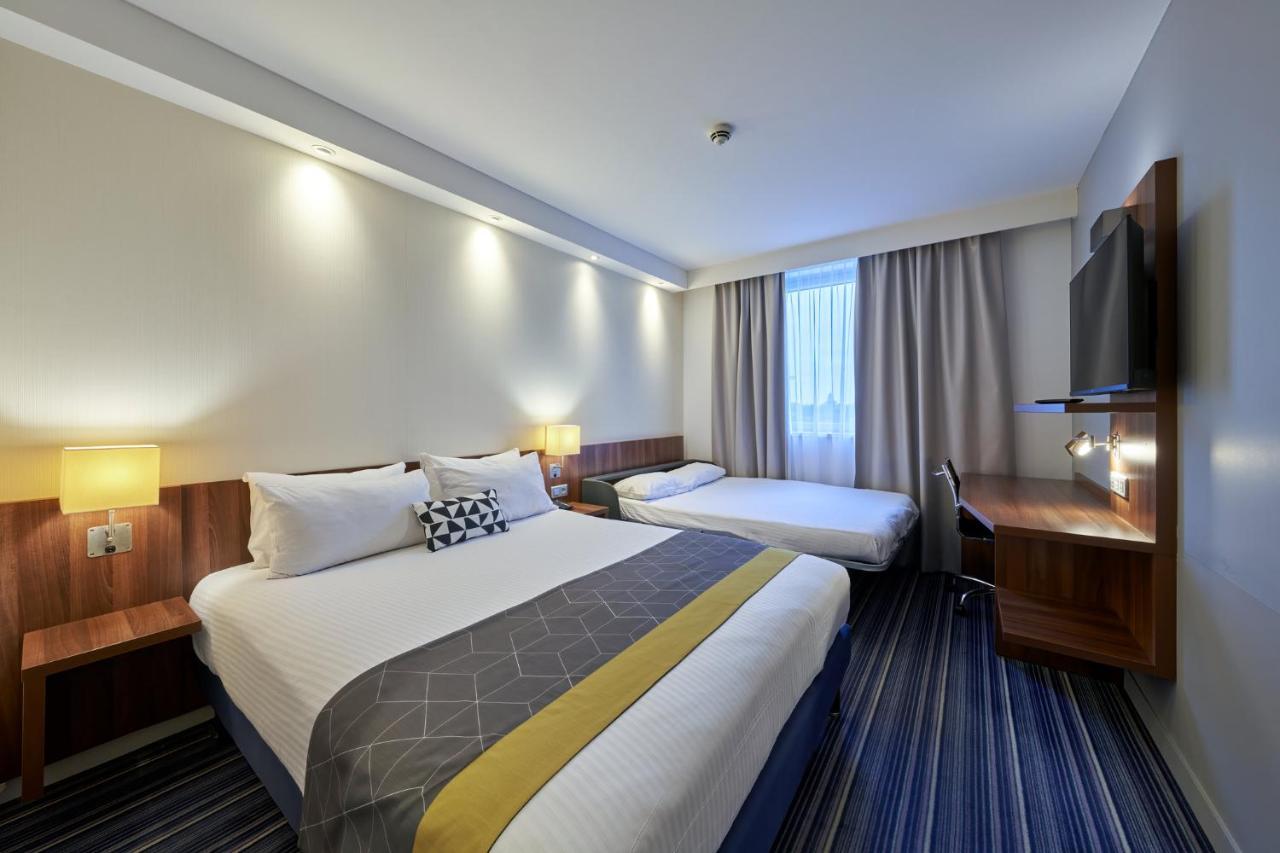 Holiday Inn Express Strasbourg Centre By Ihg Exterior photo