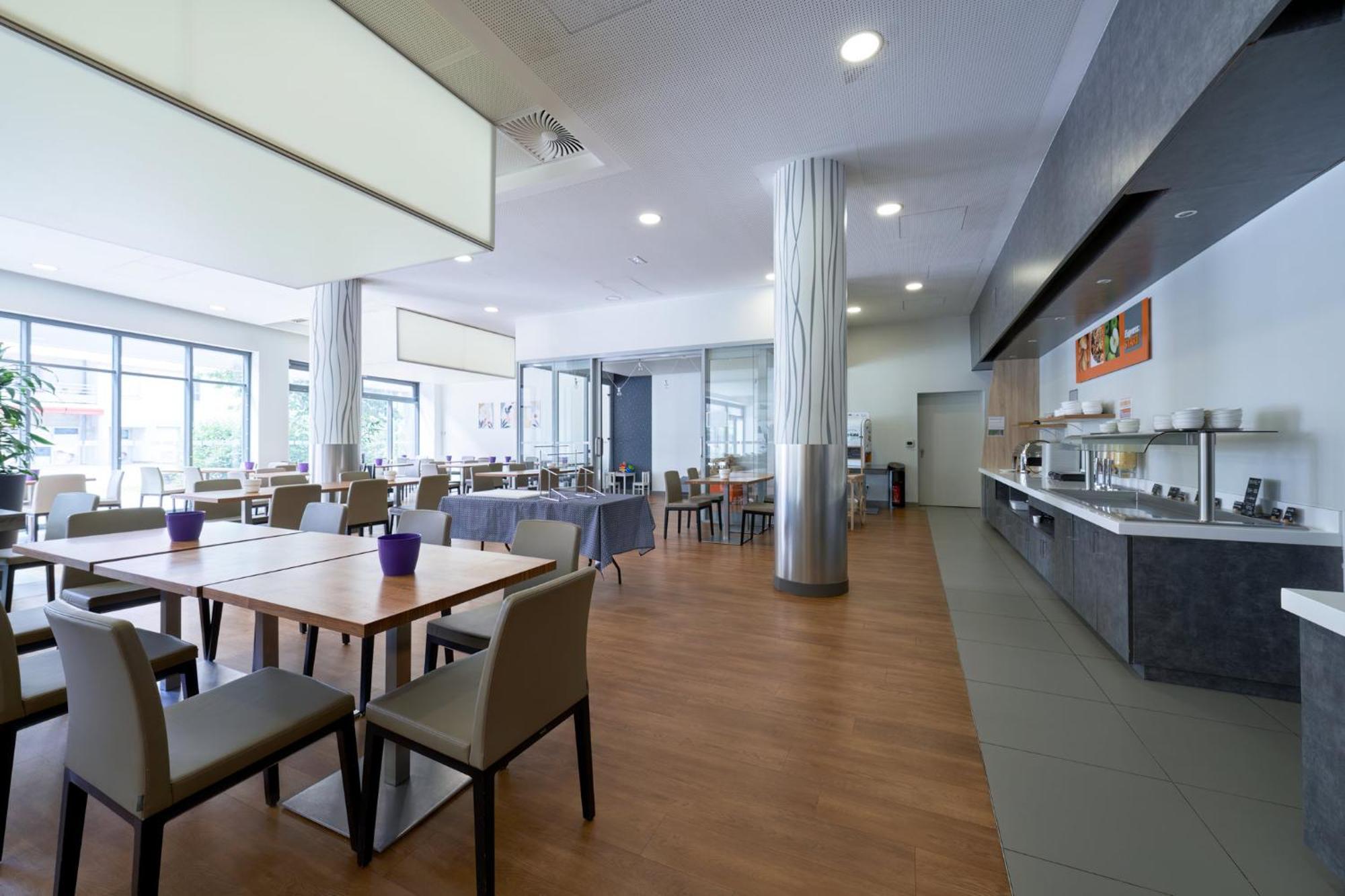 Holiday Inn Express Strasbourg Centre By Ihg Exterior photo